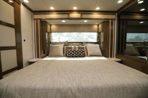 2026 Newmar Essex 4551