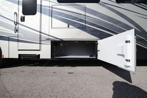 2025 Renegade Rv Verona Le 40LRB