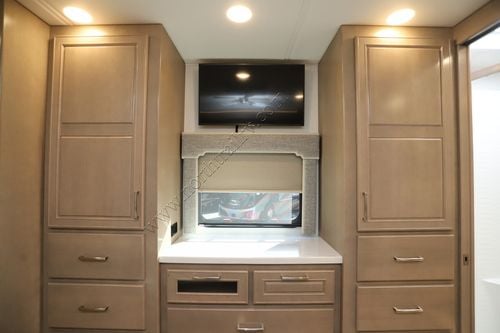 2025 Renegade Rv Verona Le 40LRB