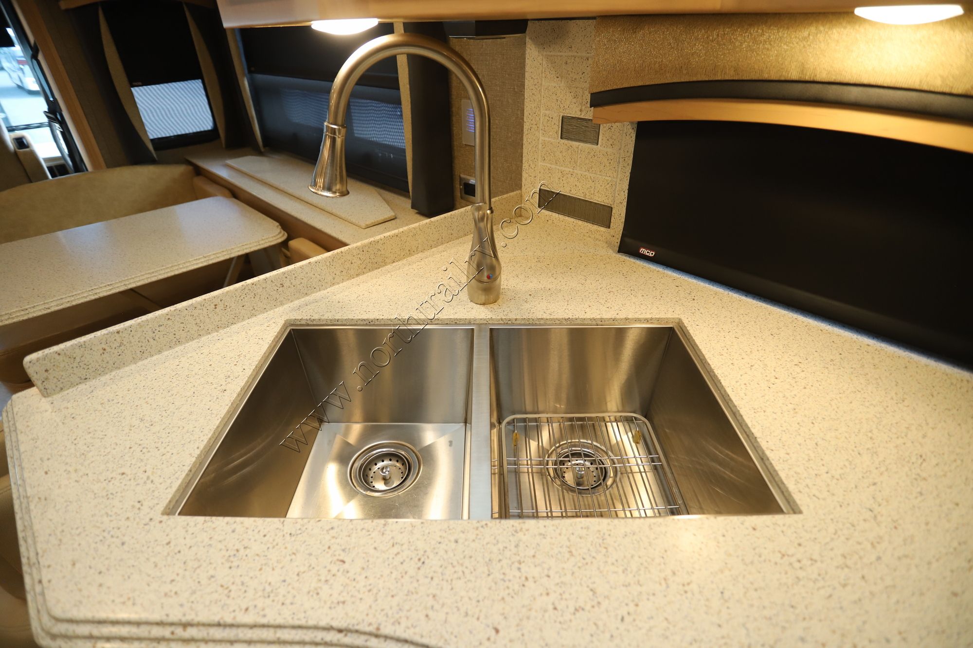 Used 2019 Newmar Ventana Le 3412 Class A  For Sale