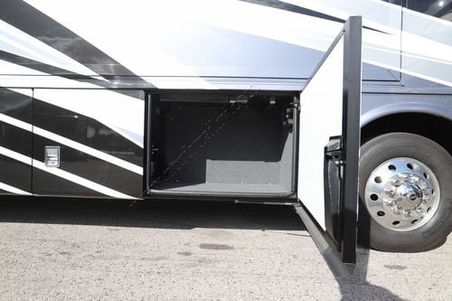 2023 Newmar Ventana 3717