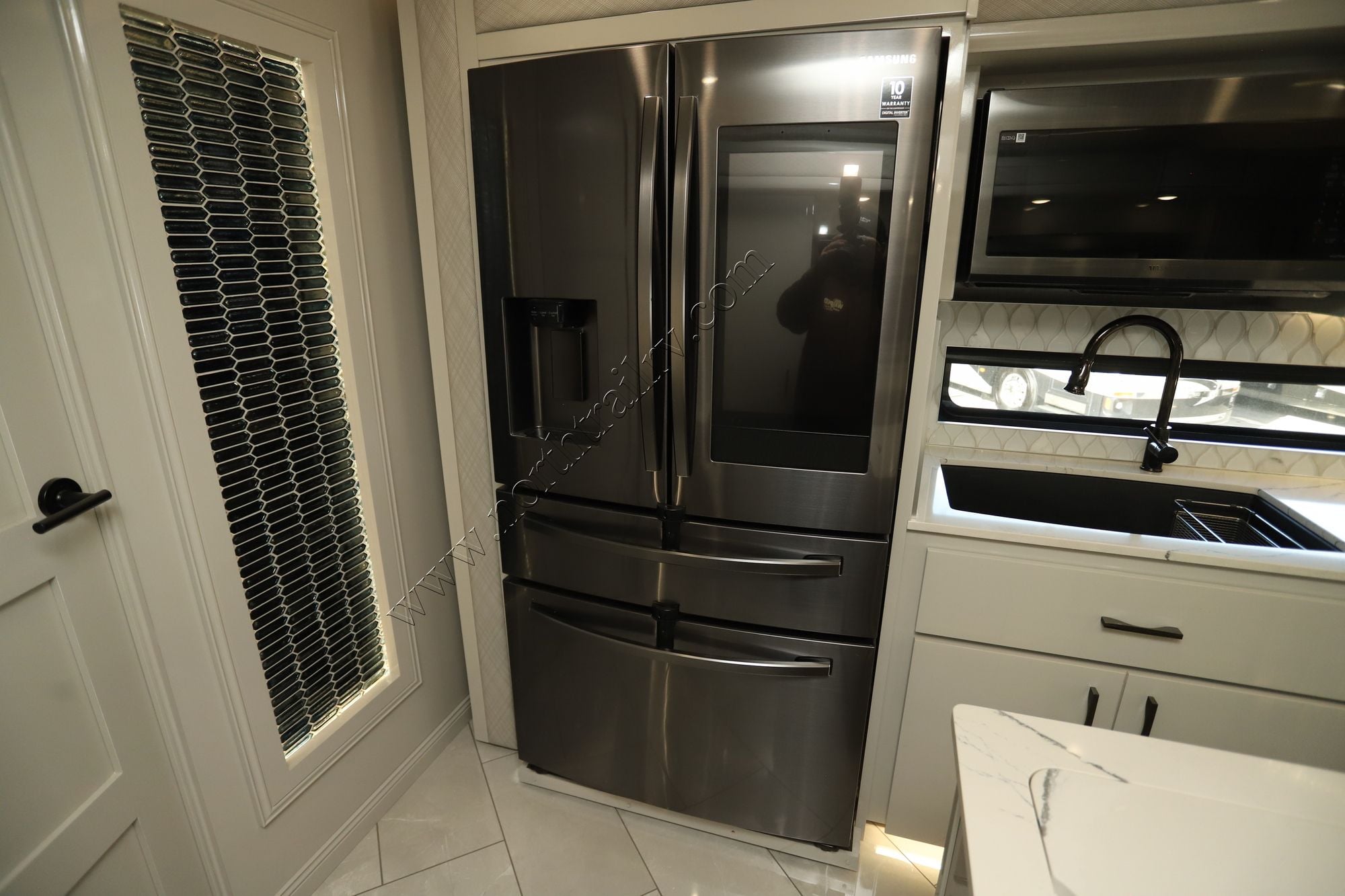 Used 2023 American Coach American Eagle 45E Class A  For Sale