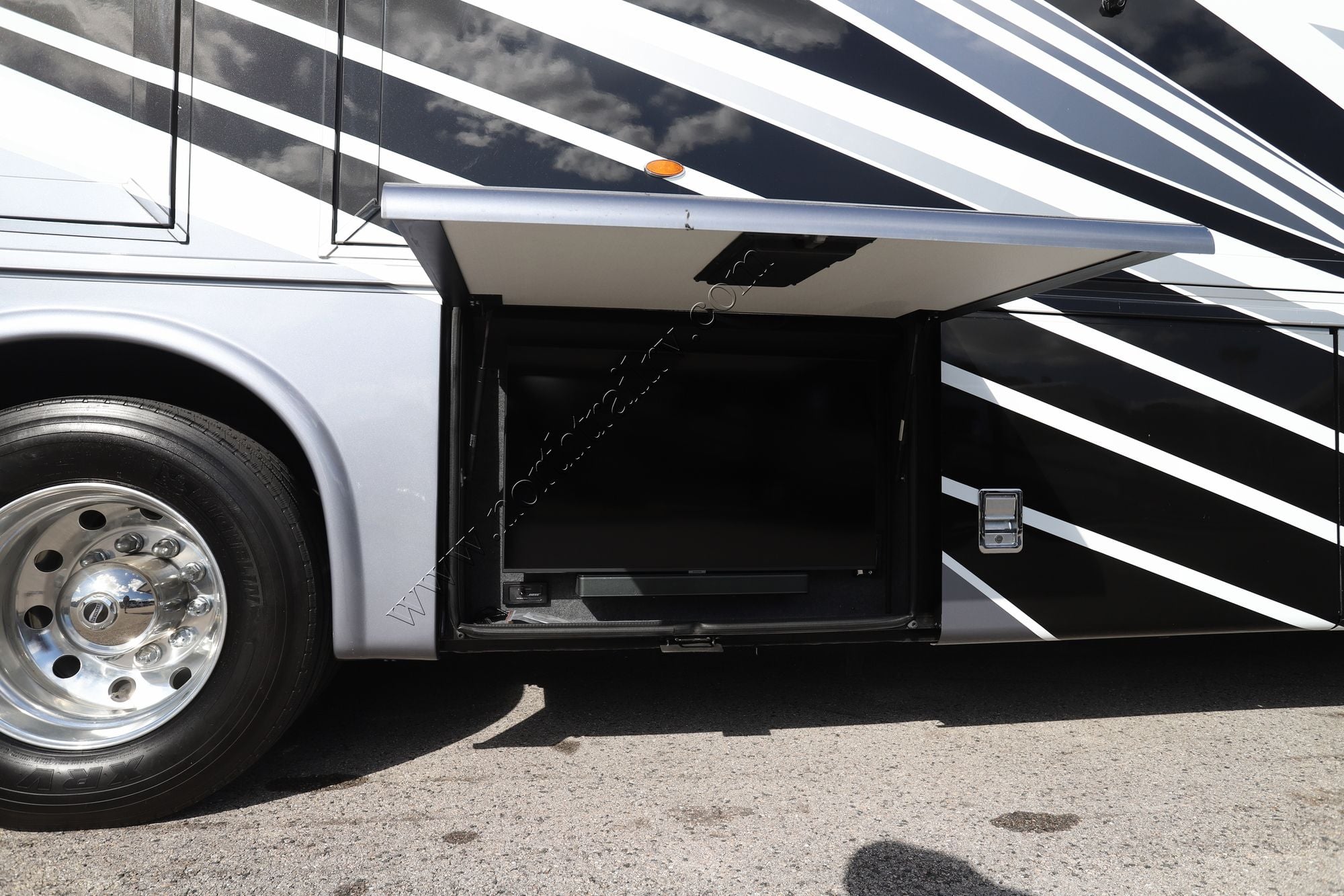 Used 2023 Newmar Ventana 3717 Class A  For Sale