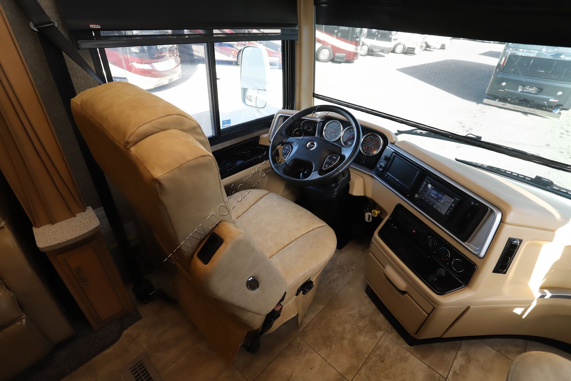 Used 2019 Newmar Ventana Le 3412 Class A  For Sale