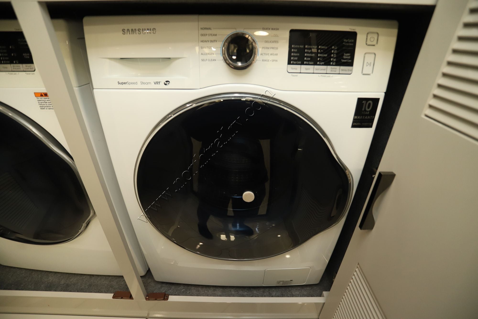 Used 2023 American Coach American Eagle 45E Class A  For Sale