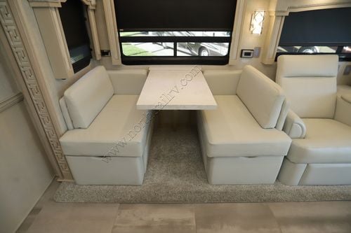 2023 Newmar Ventana 3717