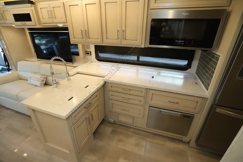 2023 Newmar Ventana 3717