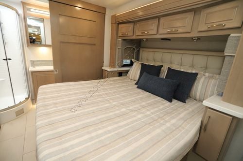 2025 Renegade Rv Verona Le 40LRB