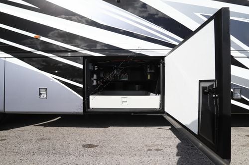 2023 Newmar Ventana 3717