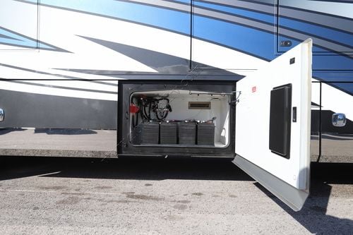 2023 American Coach American Eagle 45E