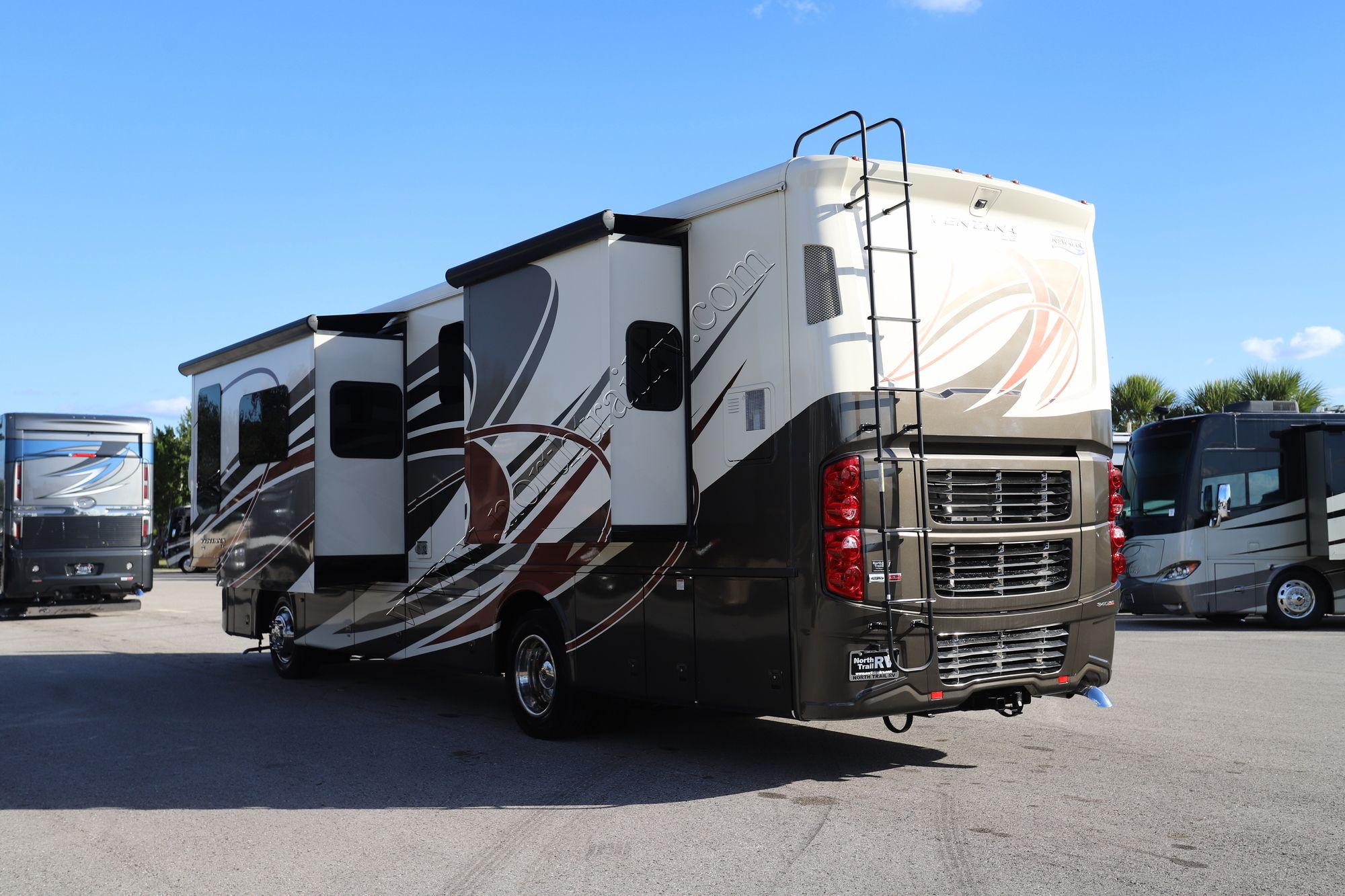 Used 2019 Newmar Ventana Le 3412 Class A  For Sale