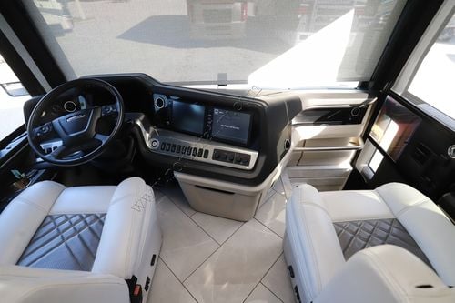 2023 American Coach American Eagle 45E