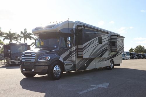 2025 Renegade Rv Verona Le 40LRB