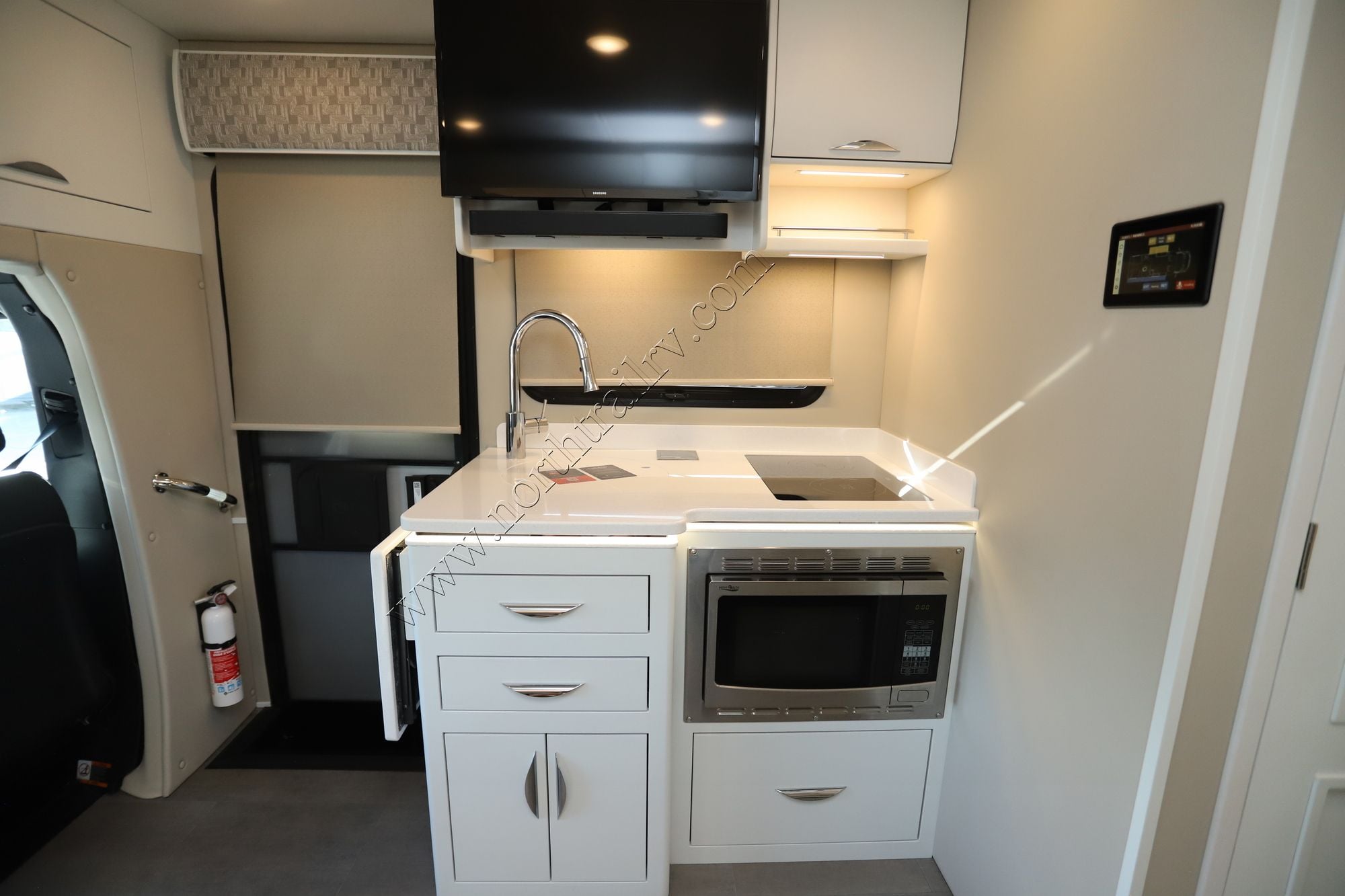 New 2026 Renegade Rv Vienna 25TBN Class C  For Sale