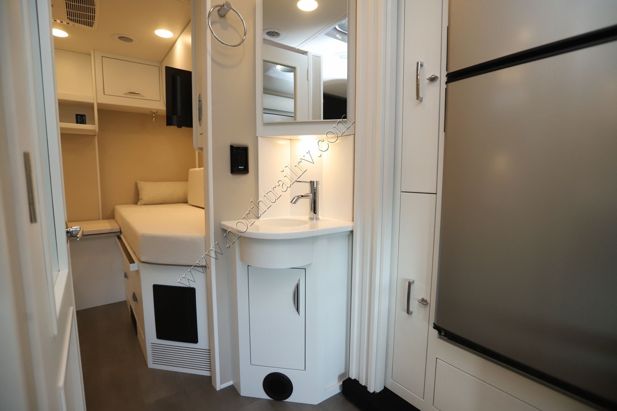 New 2026 Renegade Rv Vienna 25TBN Class C  For Sale