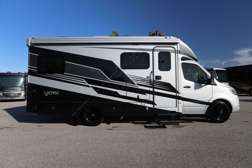 2026 Renegade Rv Vienna 25TBN