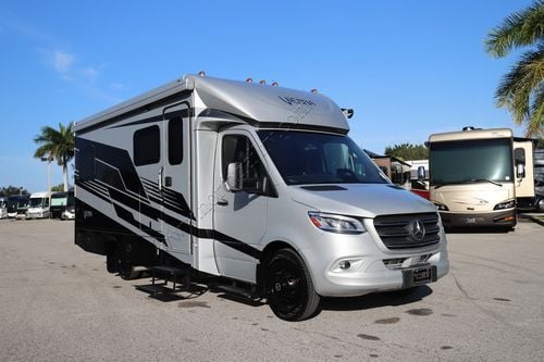 2026 Renegade Rv Vienna 25TBN