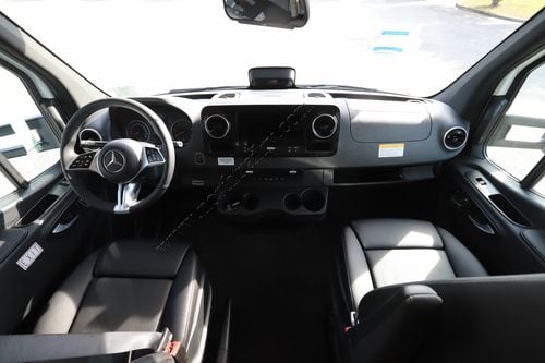 2026 Renegade Rv Vienna 25FWC