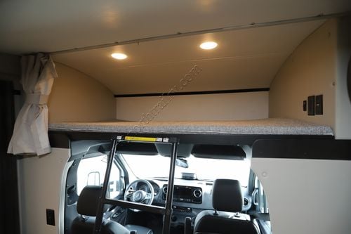 2026 Renegade Rv Vienna 25FWC