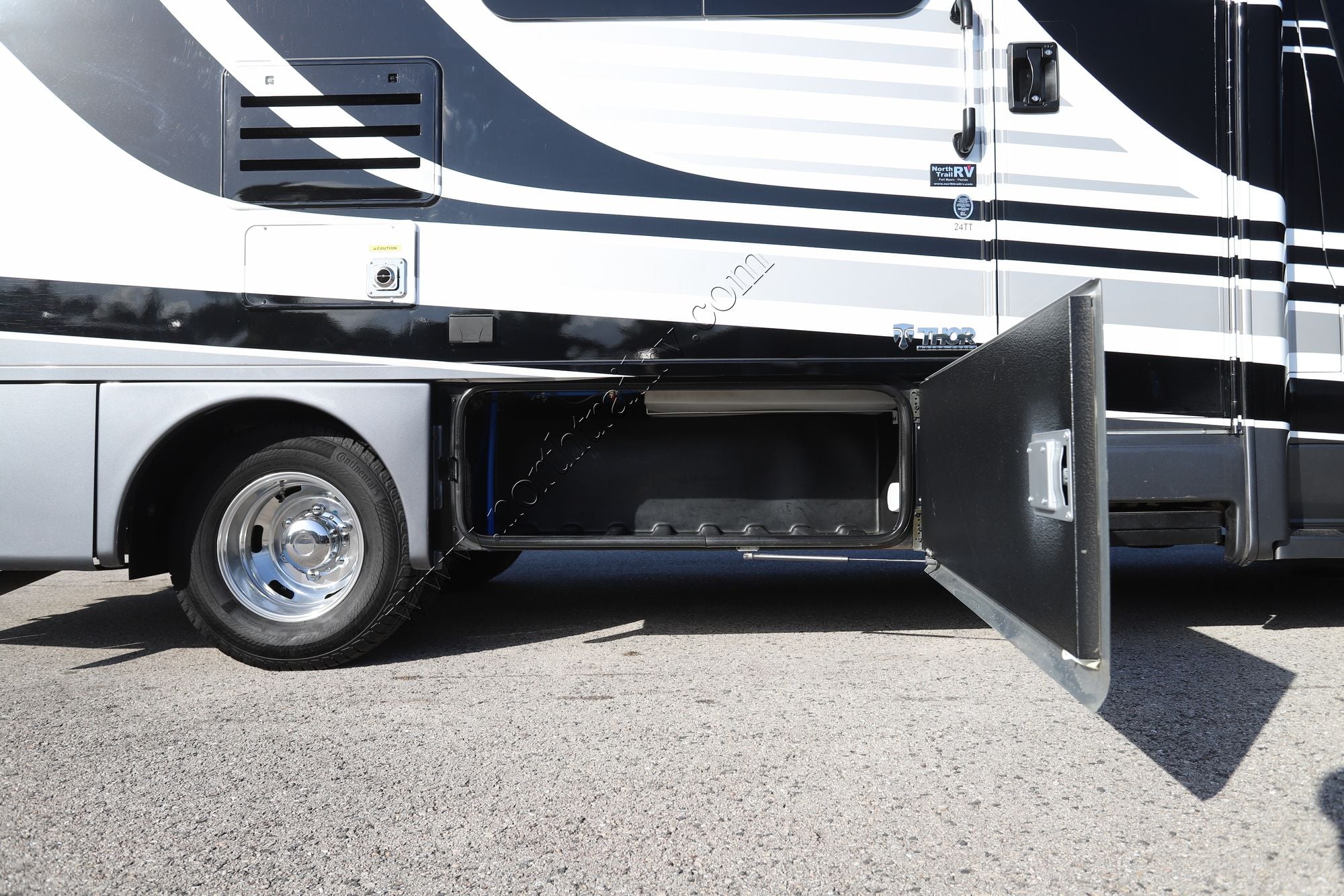 Used 2023 Thor Delano 24TT Class C  For Sale