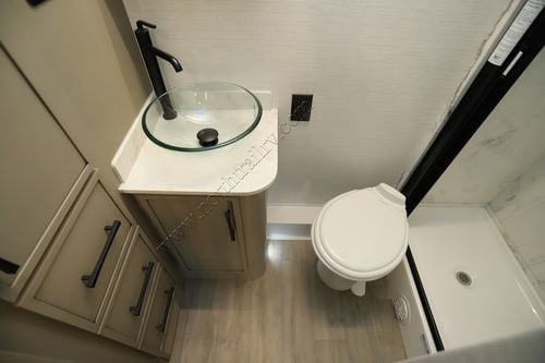 2026 Newmar Freedom Aire 2515