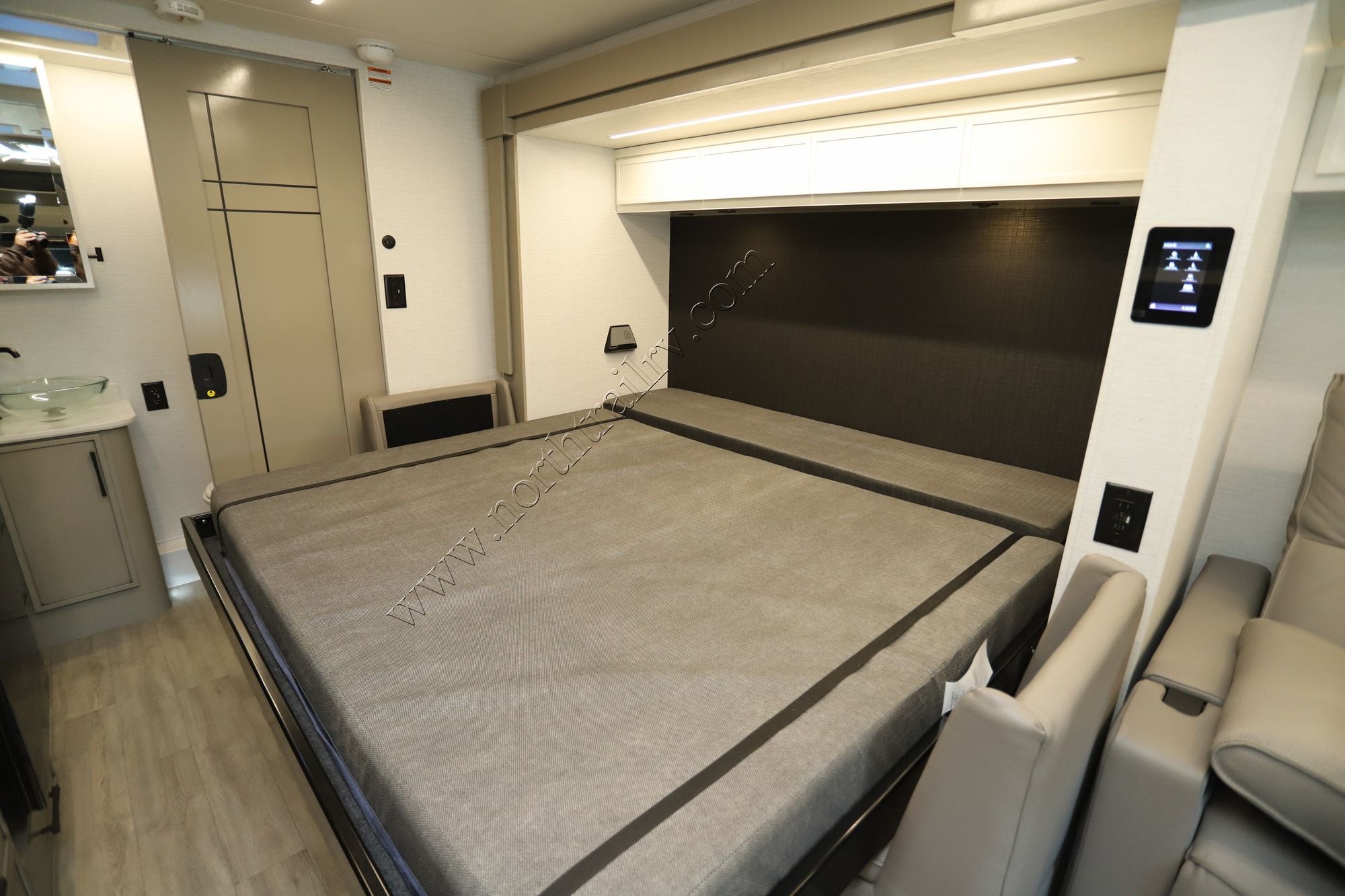 New 2026 Newmar Freedom Aire 2515 Class C  For Sale