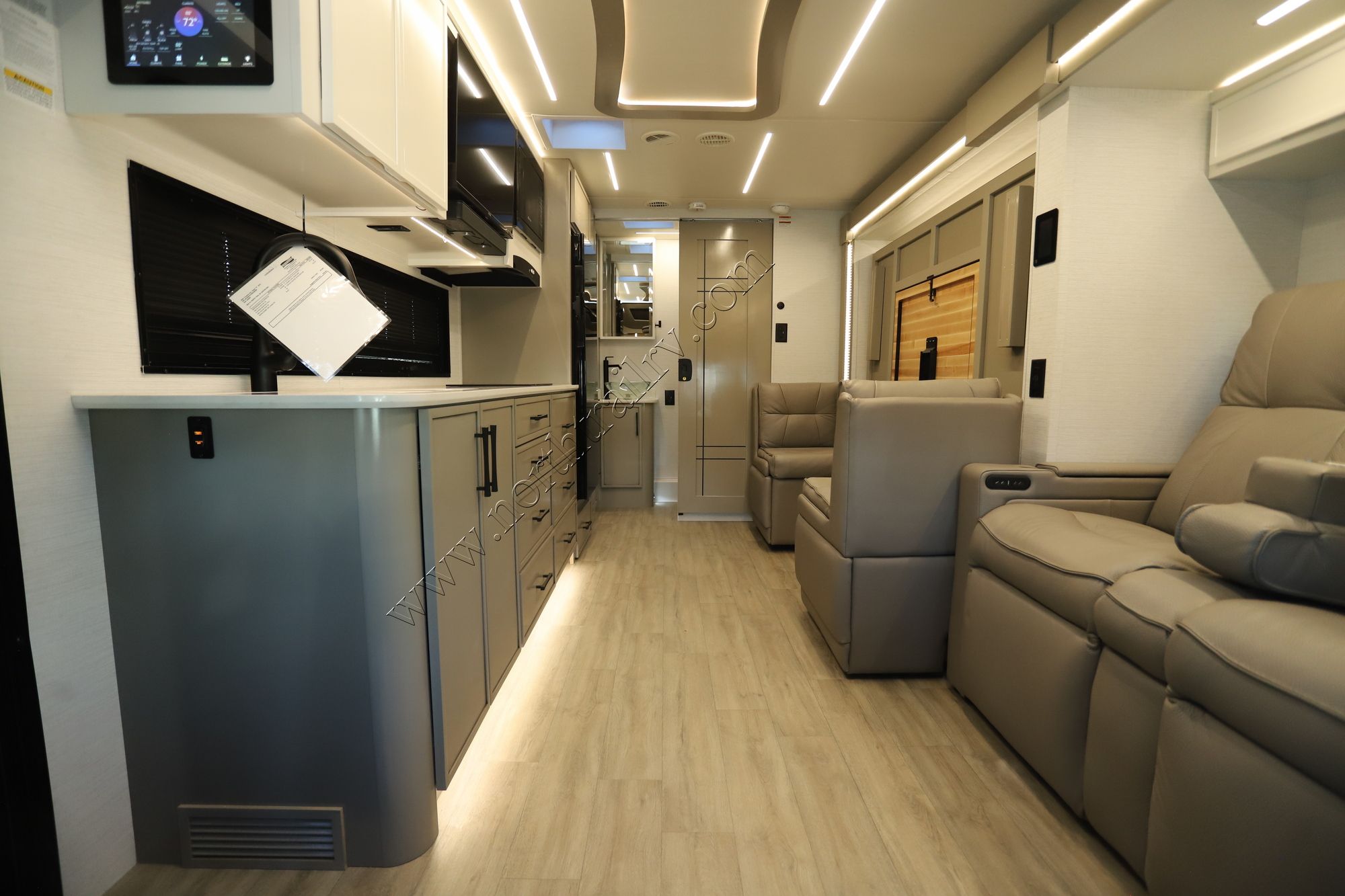 New 2026 Newmar Freedom Aire 2515 Class C  For Sale