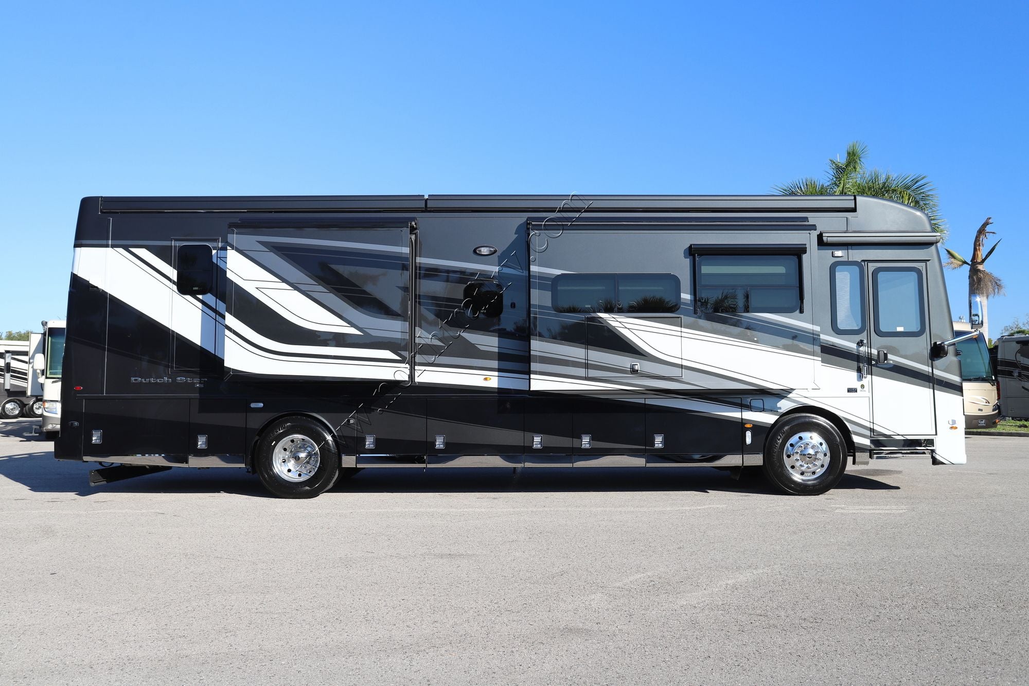 New 2026 Newmar Dutch Star 3836 Class A  For Sale