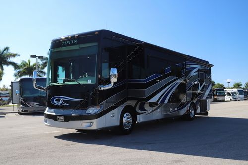 2018 Tiffin Motor Homes Allegro Bus 37AP