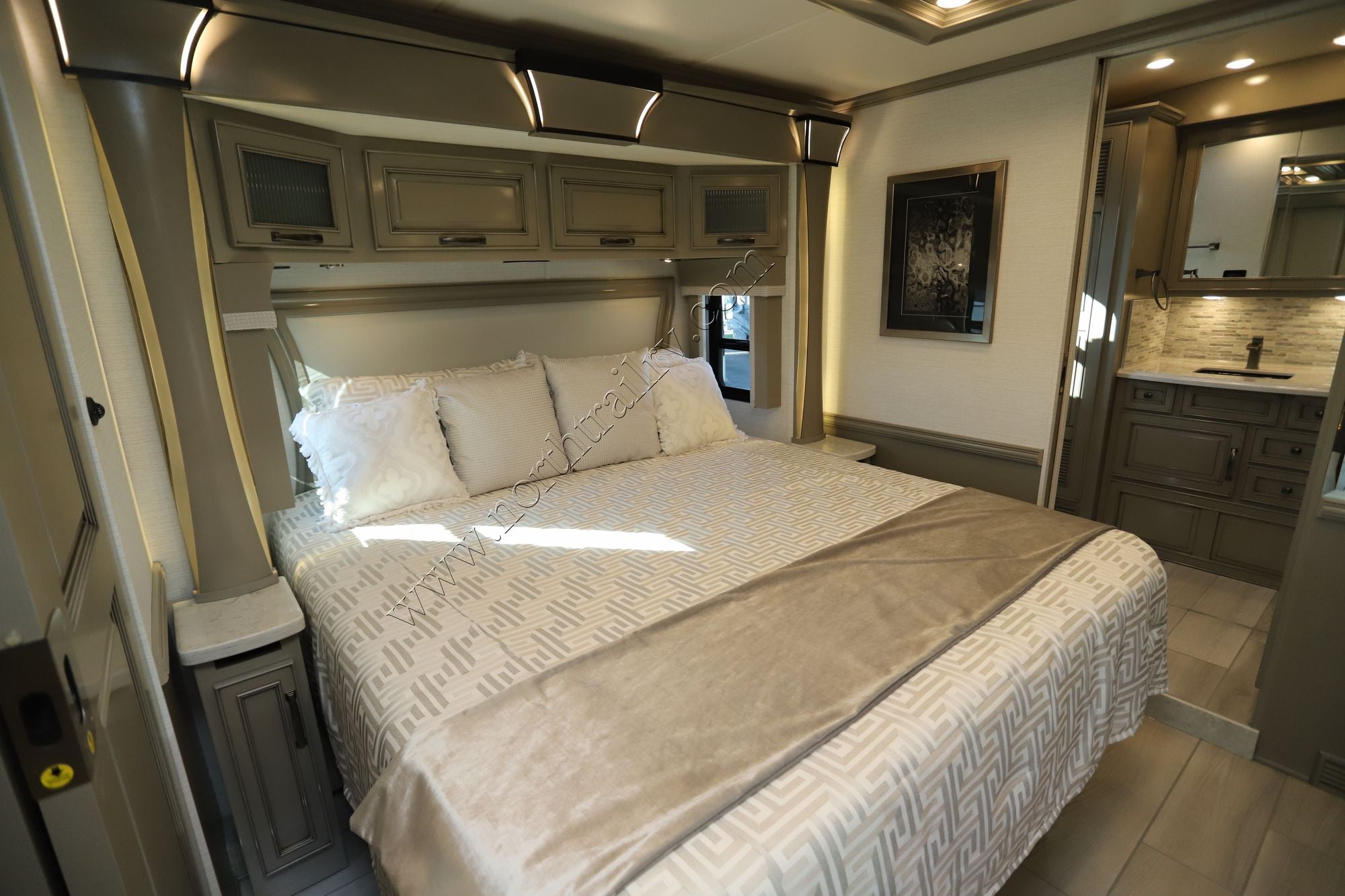 New 2026 Newmar Dutch Star 3836 Class A  For Sale