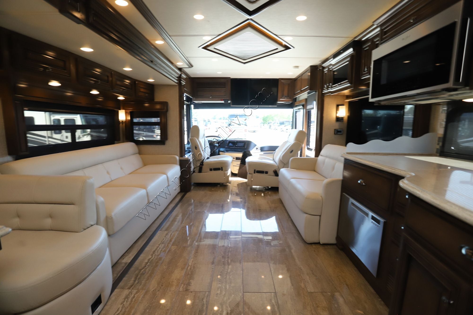 Used 2020 Newmar Dutch Star 4310 Class A  For Sale