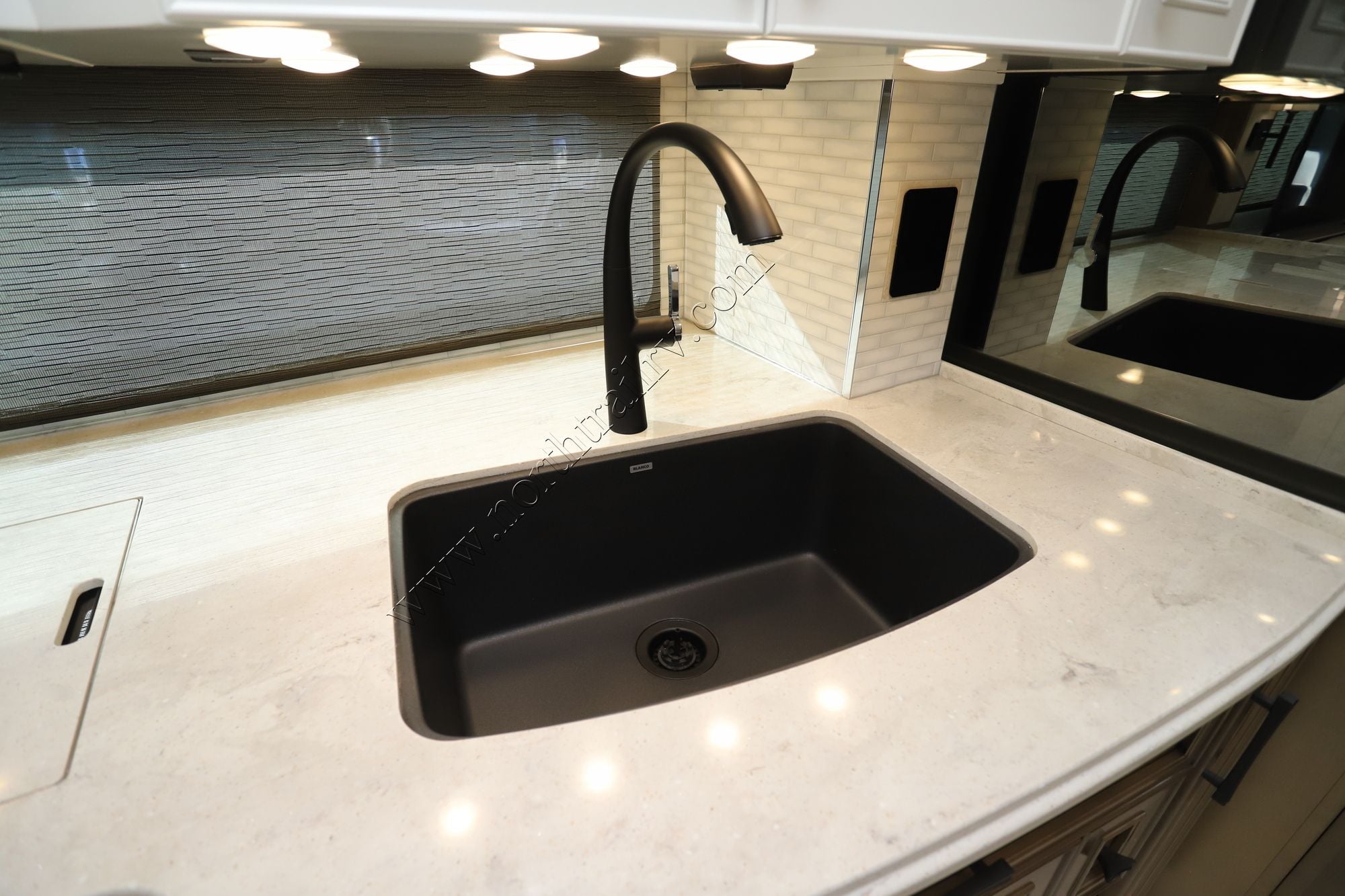 New 2026 Newmar London Aire 4540 Class A  For Sale