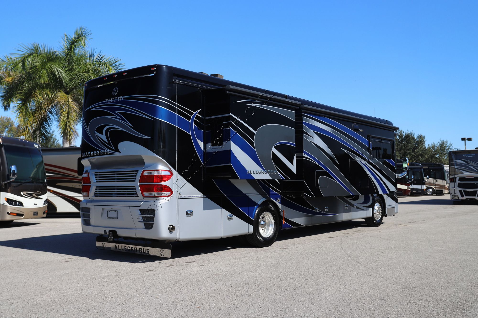 Used 2018 Tiffin Motor Homes Allegro Bus 37AP Class A  For Sale