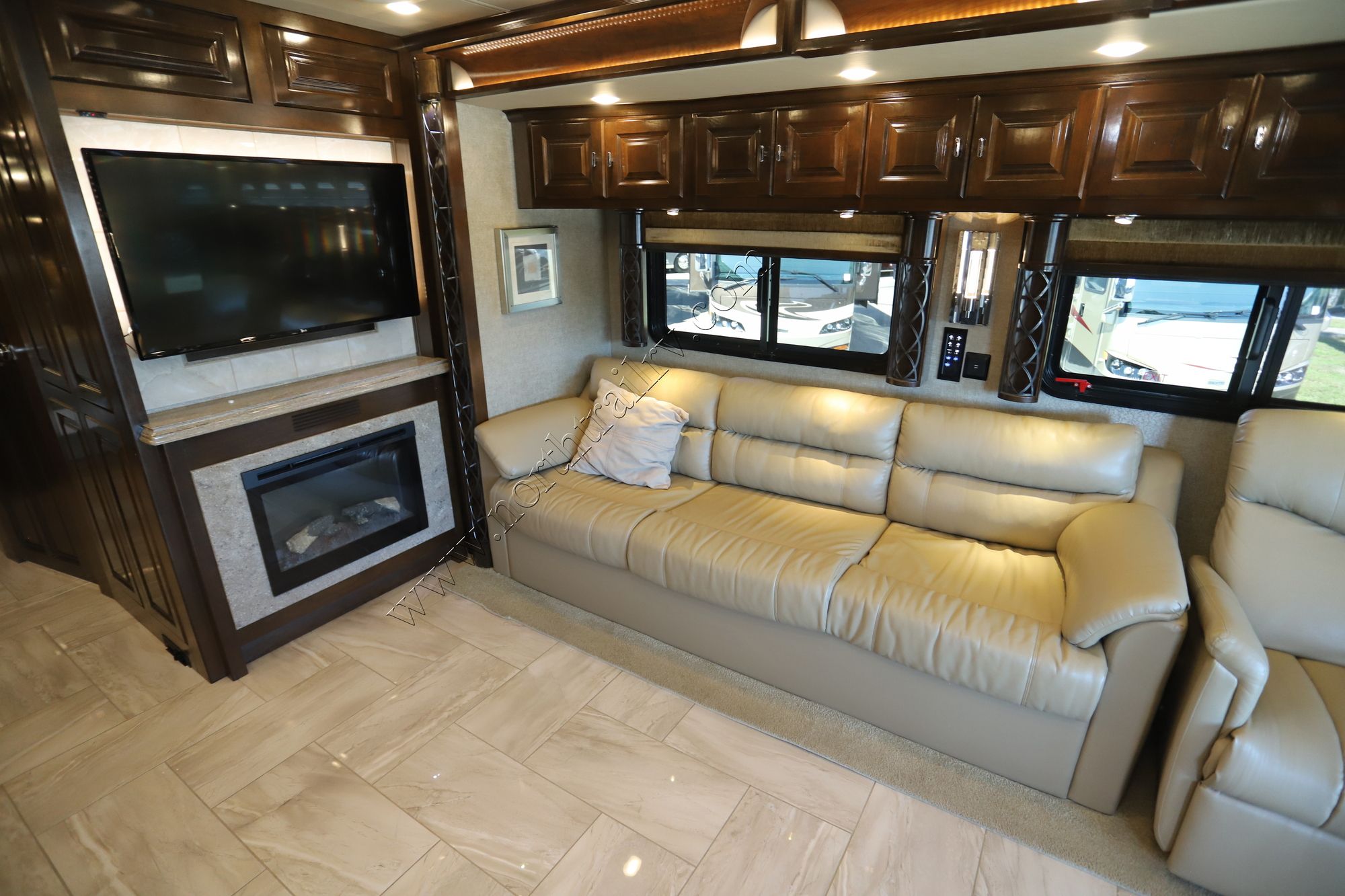 Used 2018 Tiffin Motor Homes Allegro Bus 37AP Class A  For Sale