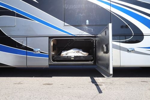 2018 Tiffin Motor Homes Allegro Bus 37AP