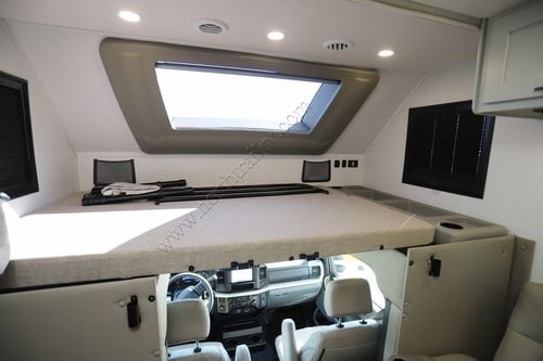 2026 Dynamax Isata 6 31KS 4X4