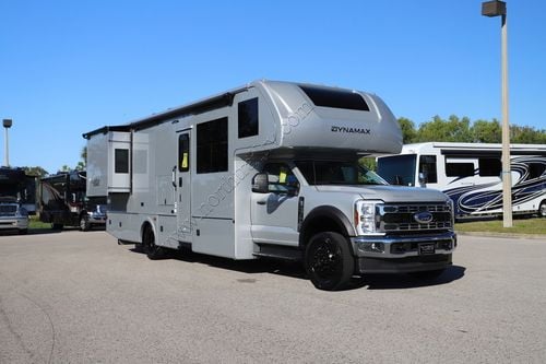 2026 Dynamax Isata 6 31KS 4X4