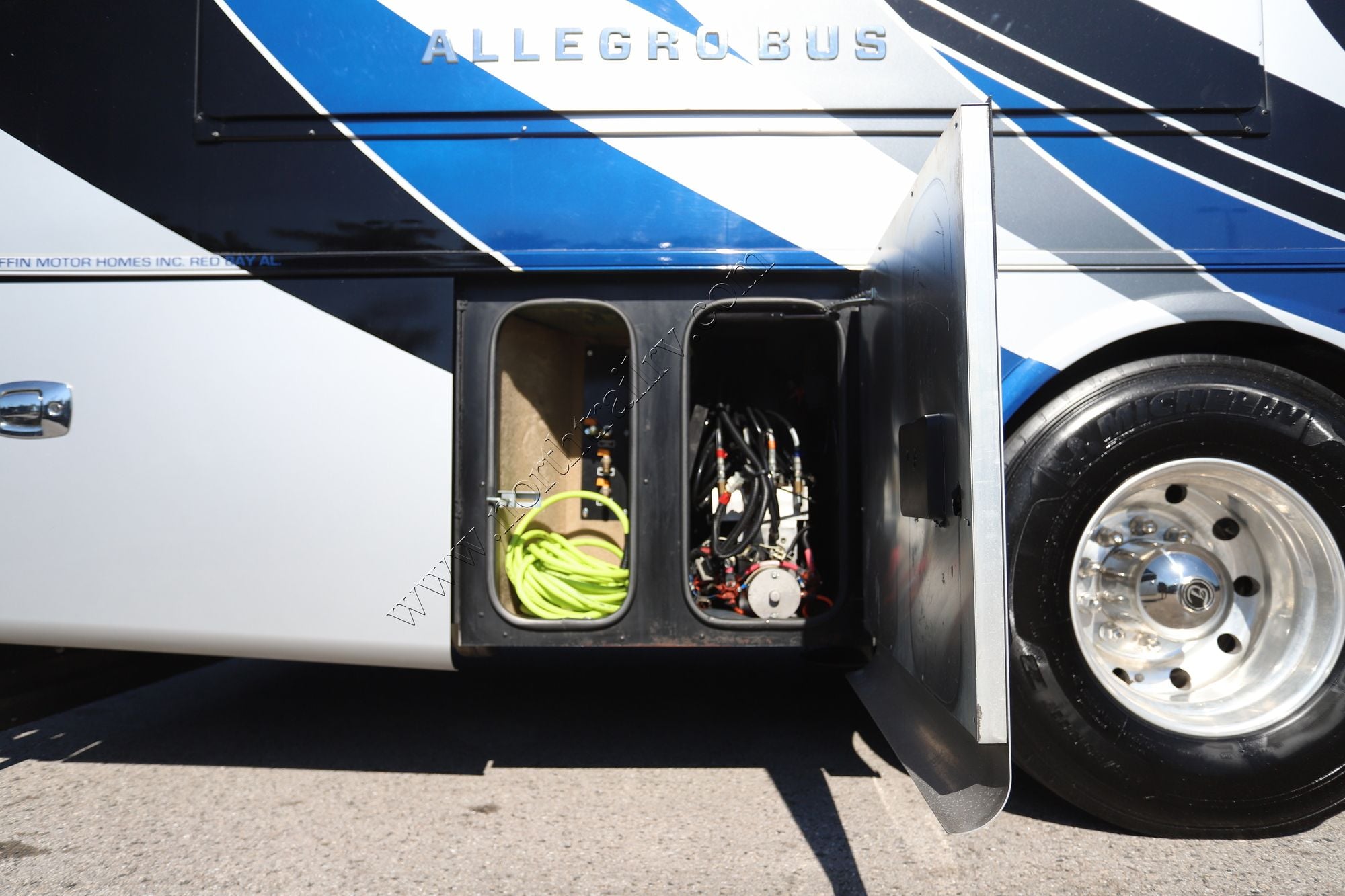 Used 2018 Tiffin Motor Homes Allegro Bus 37AP Class A  For Sale