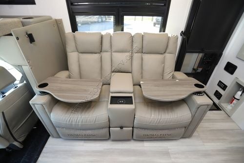 2026 Dynamax Isata 6 31KS 4X4