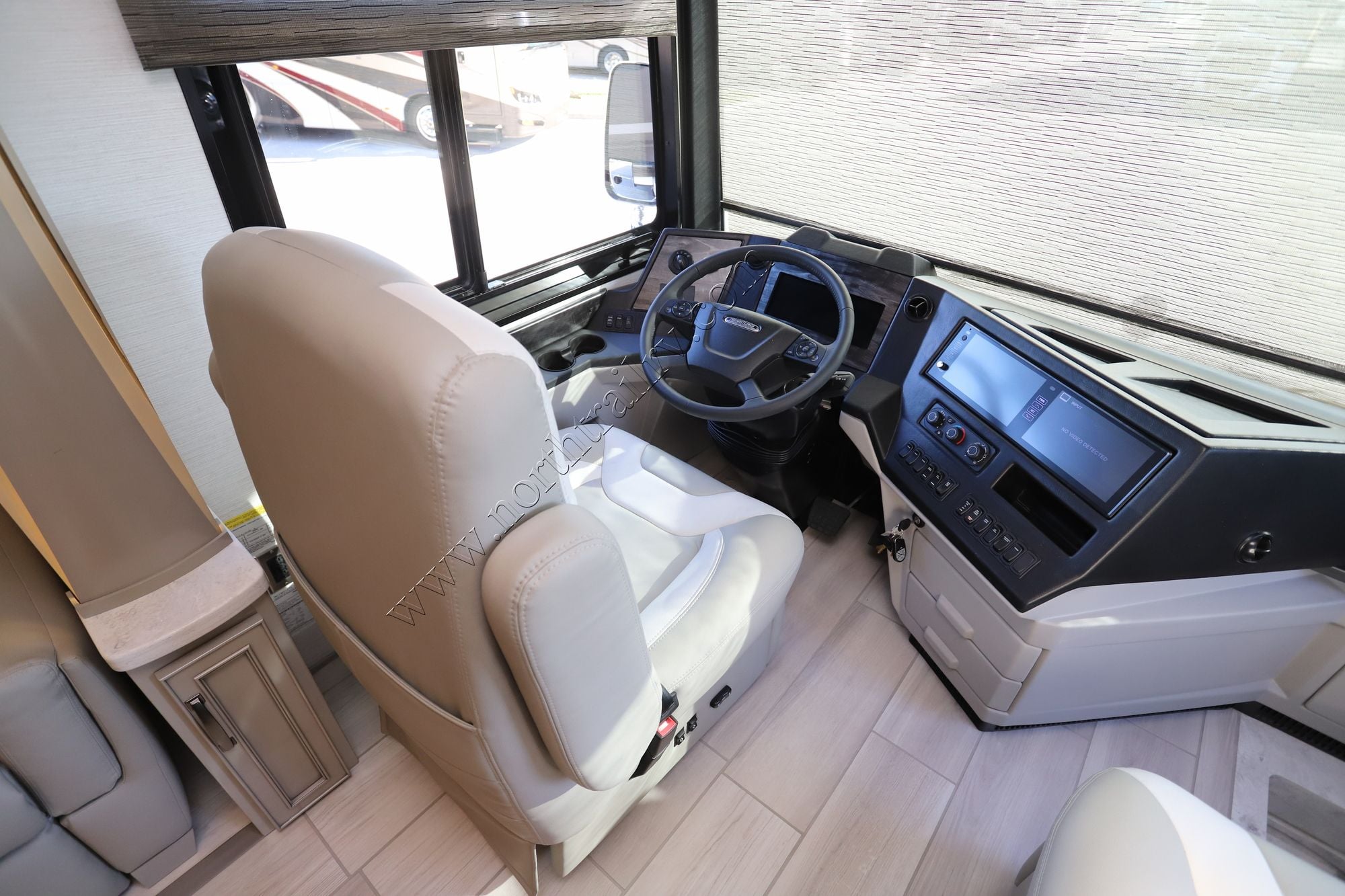 New 2026 Newmar Dutch Star 3836 Class A  For Sale