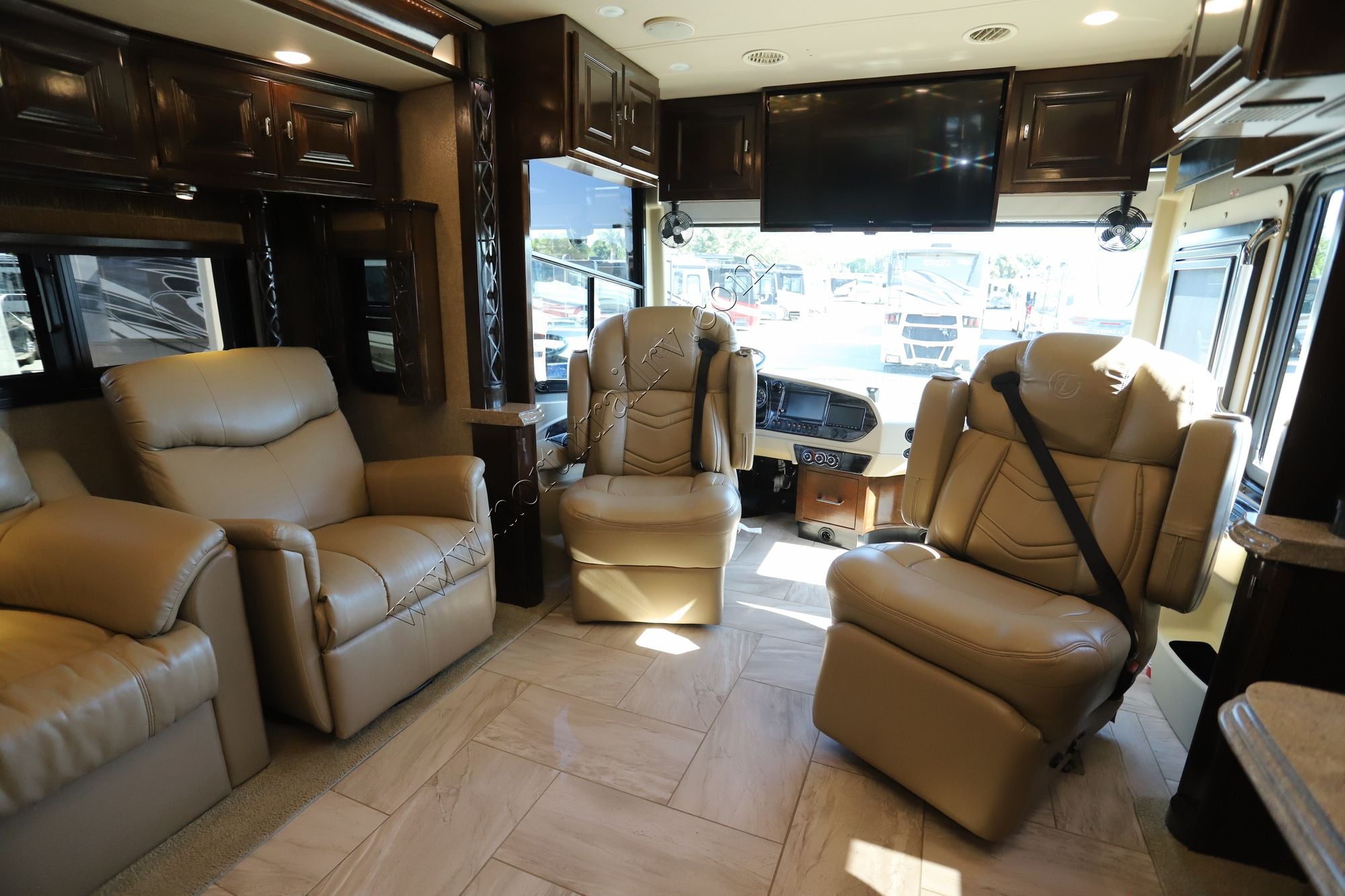 Used 2018 Tiffin Motor Homes Allegro Bus 37AP Class A  For Sale