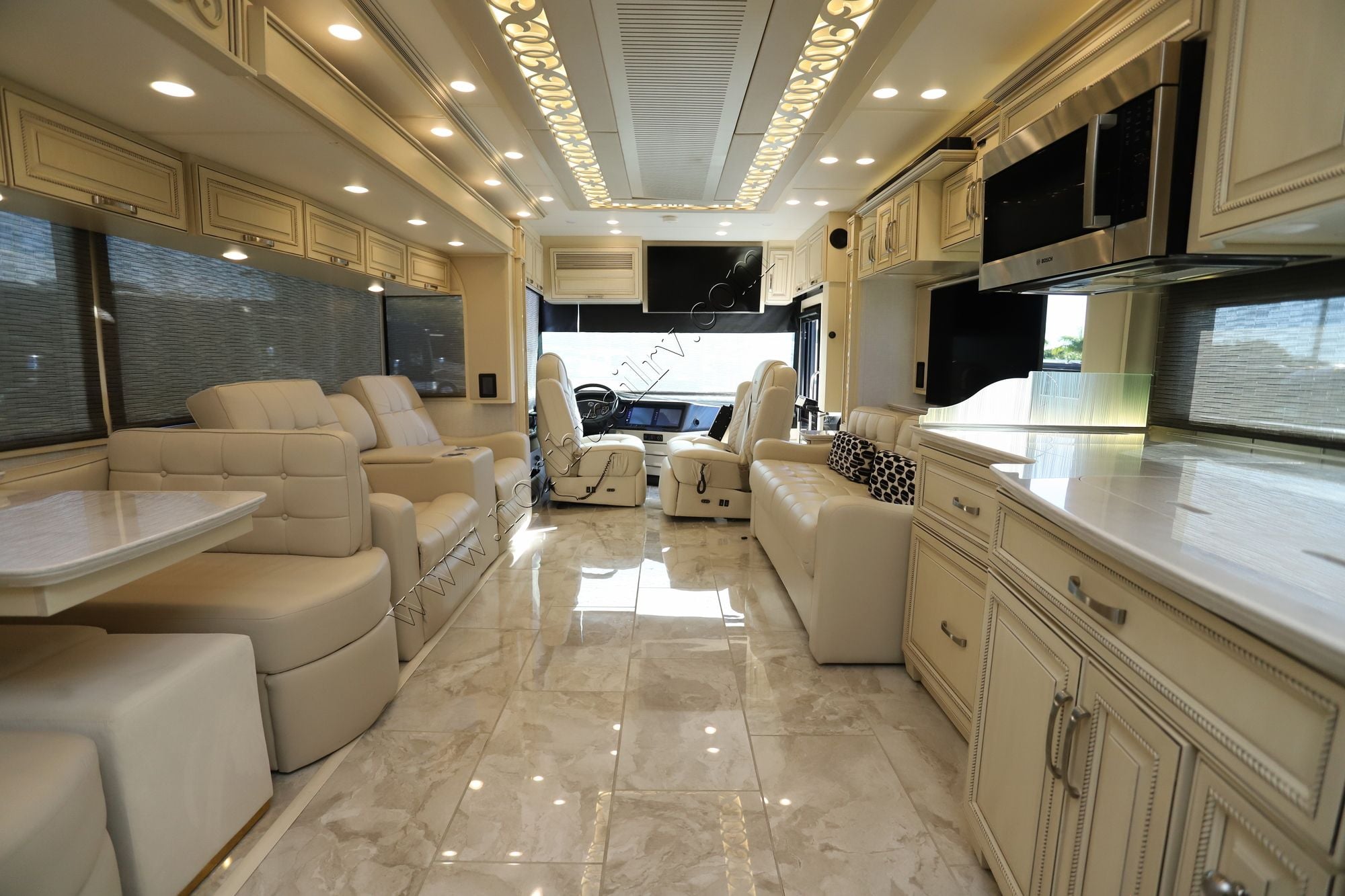 Used 2024 Newmar Essex 4595 Class A  For Sale