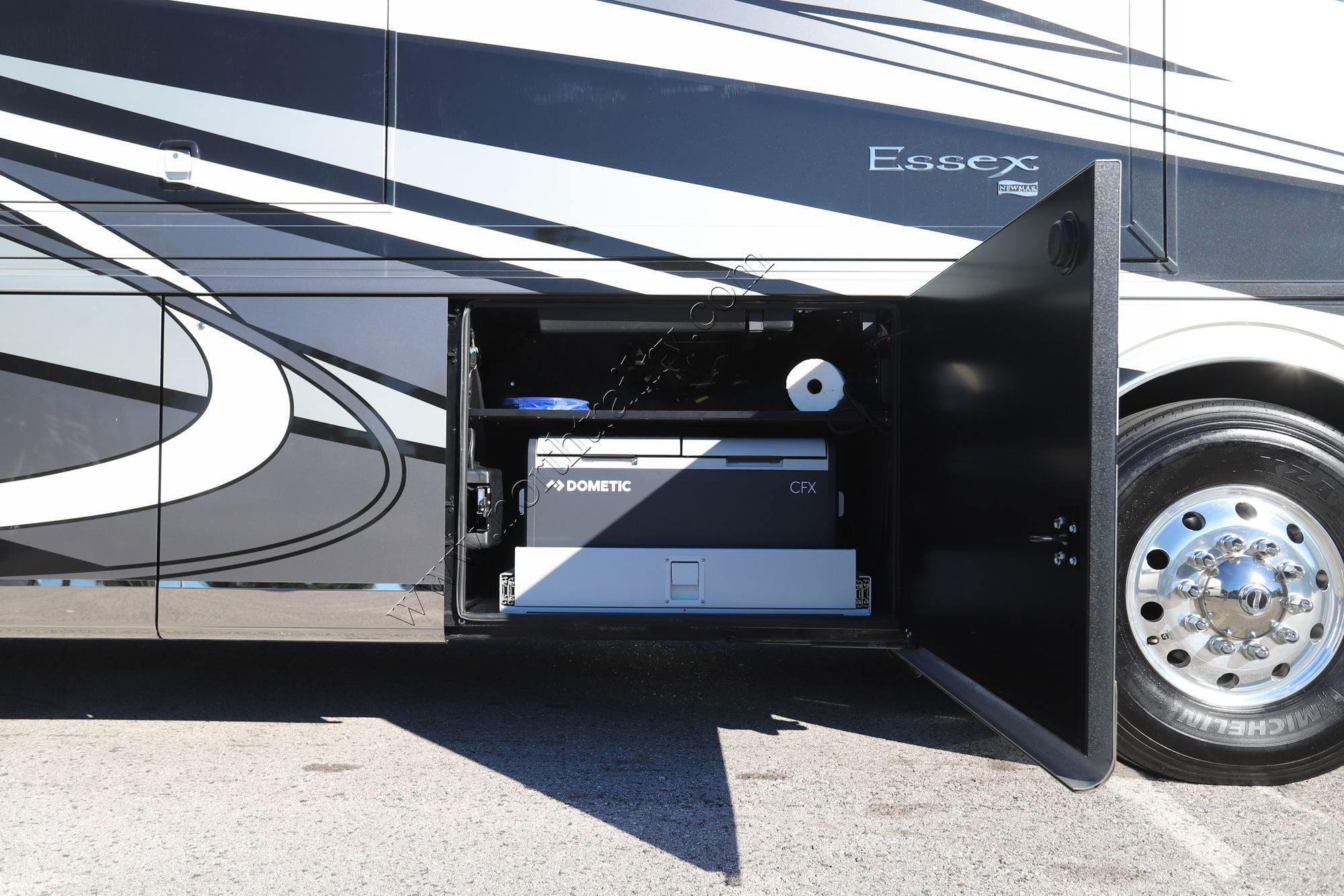 Used 2024 Newmar Essex 4595 Class A  For Sale