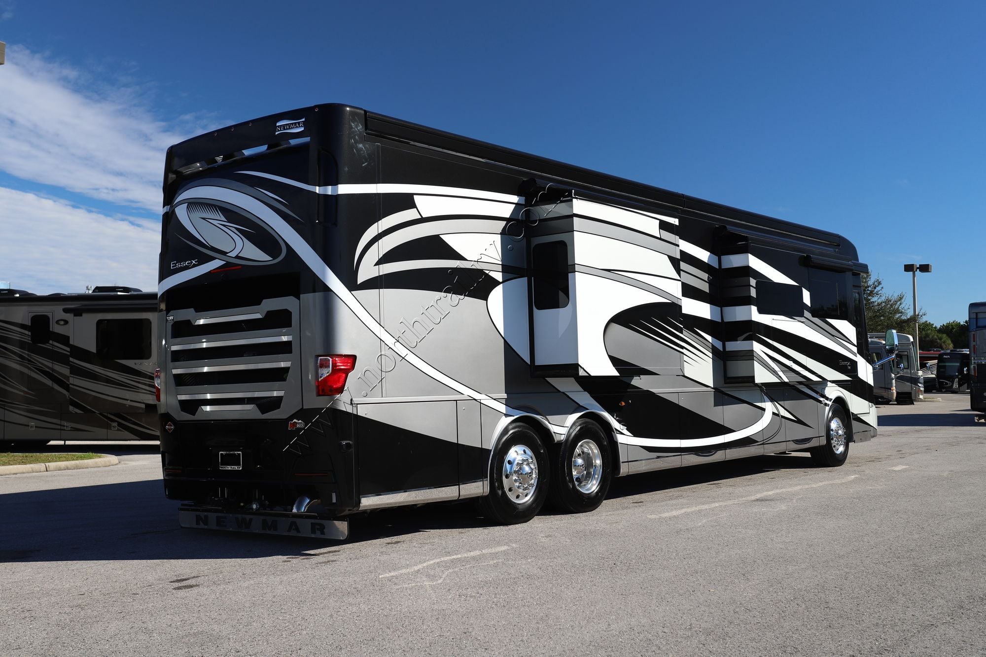 Used 2024 Newmar Essex 4595 Class A  For Sale