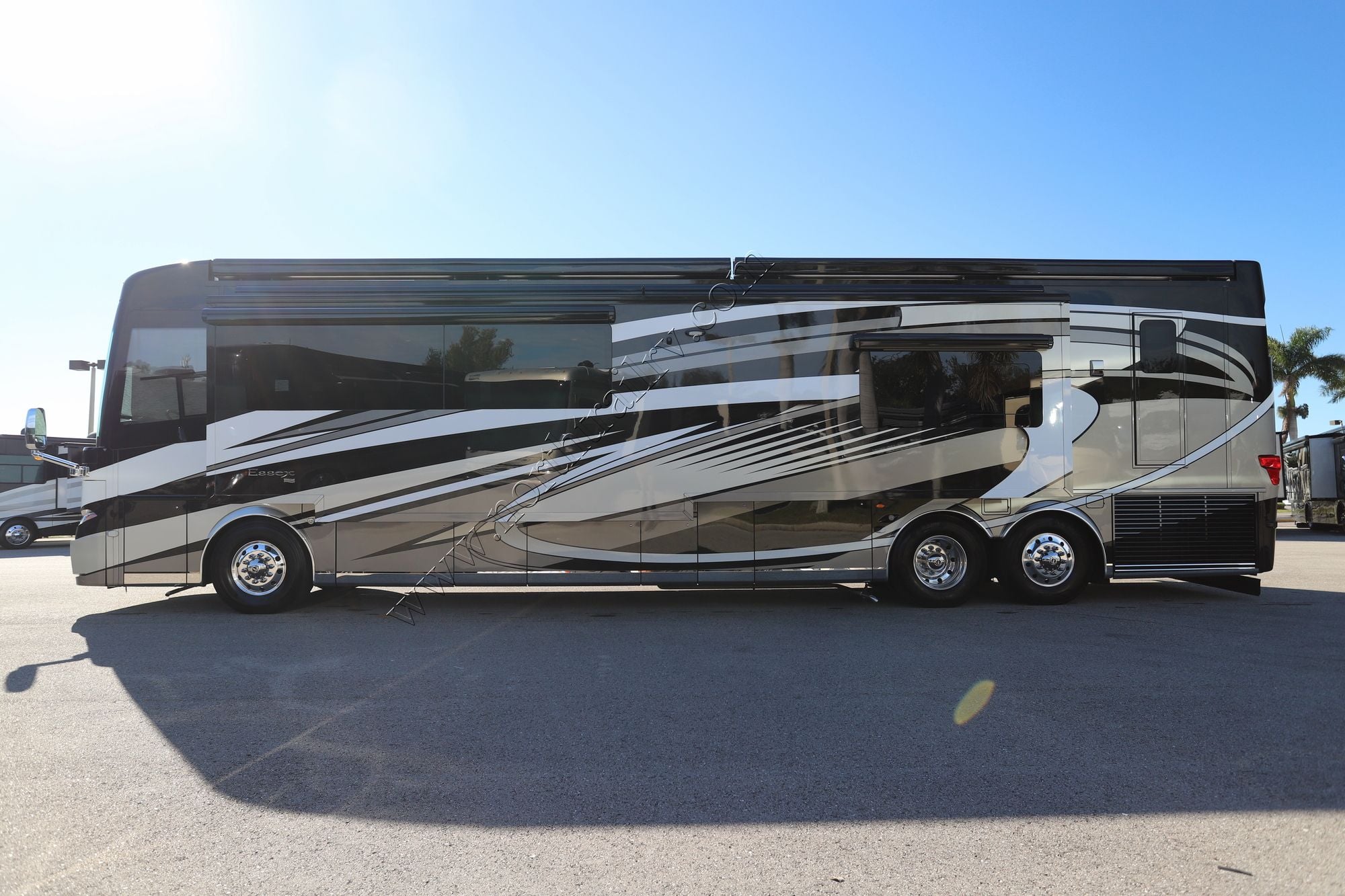 Used 2024 Newmar Essex 4595 Class A  For Sale