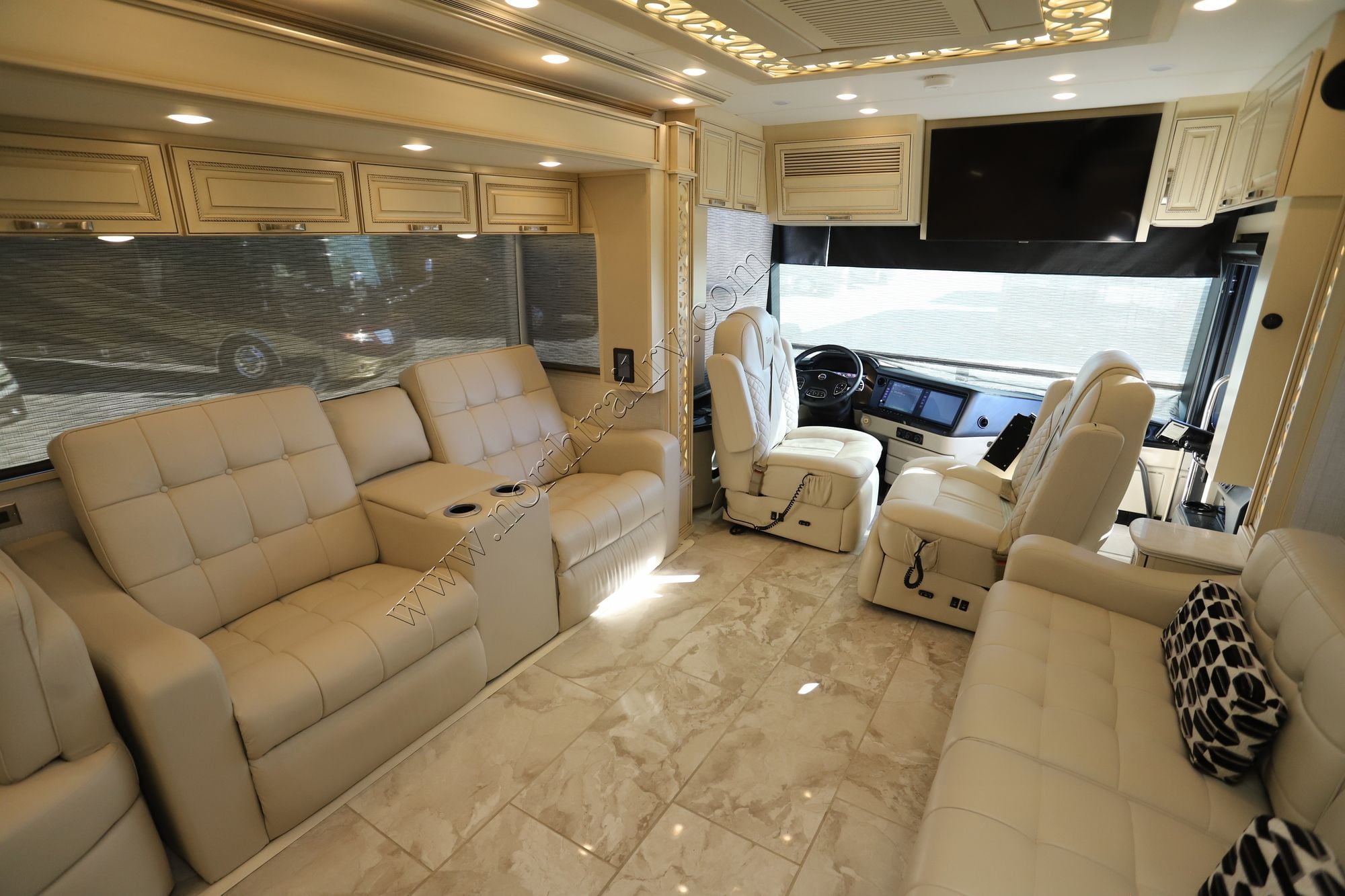 Used 2024 Newmar Essex 4595 Class A  For Sale