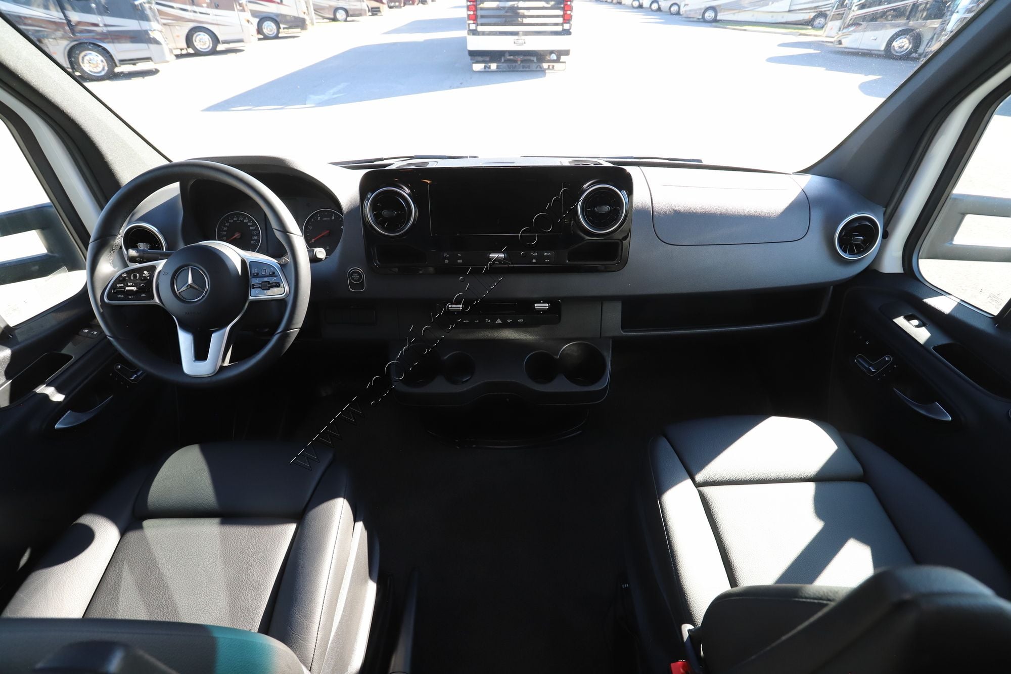 Used 2025 Renegade Rv Vienna 25RML Class C  For Sale