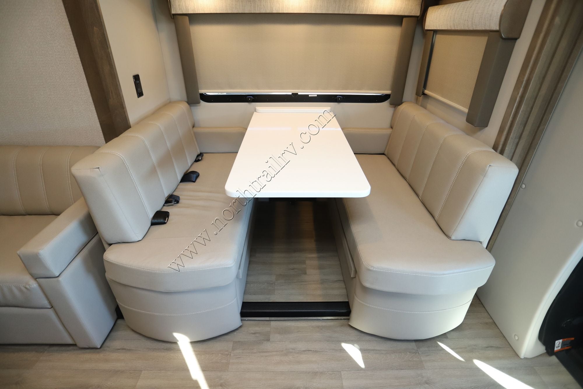 Used 2025 Renegade Rv Vienna 25RML Class C  For Sale