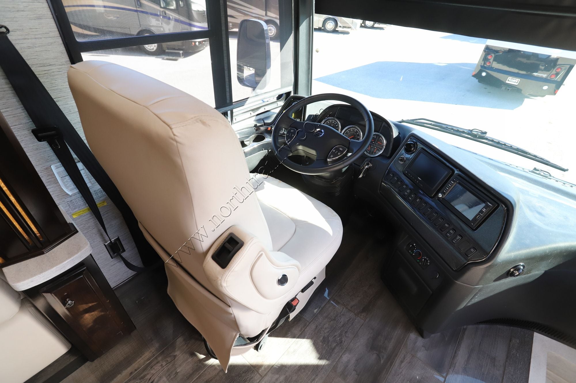 Used 2018 Newmar Dutch Star 4369 Class A  For Sale