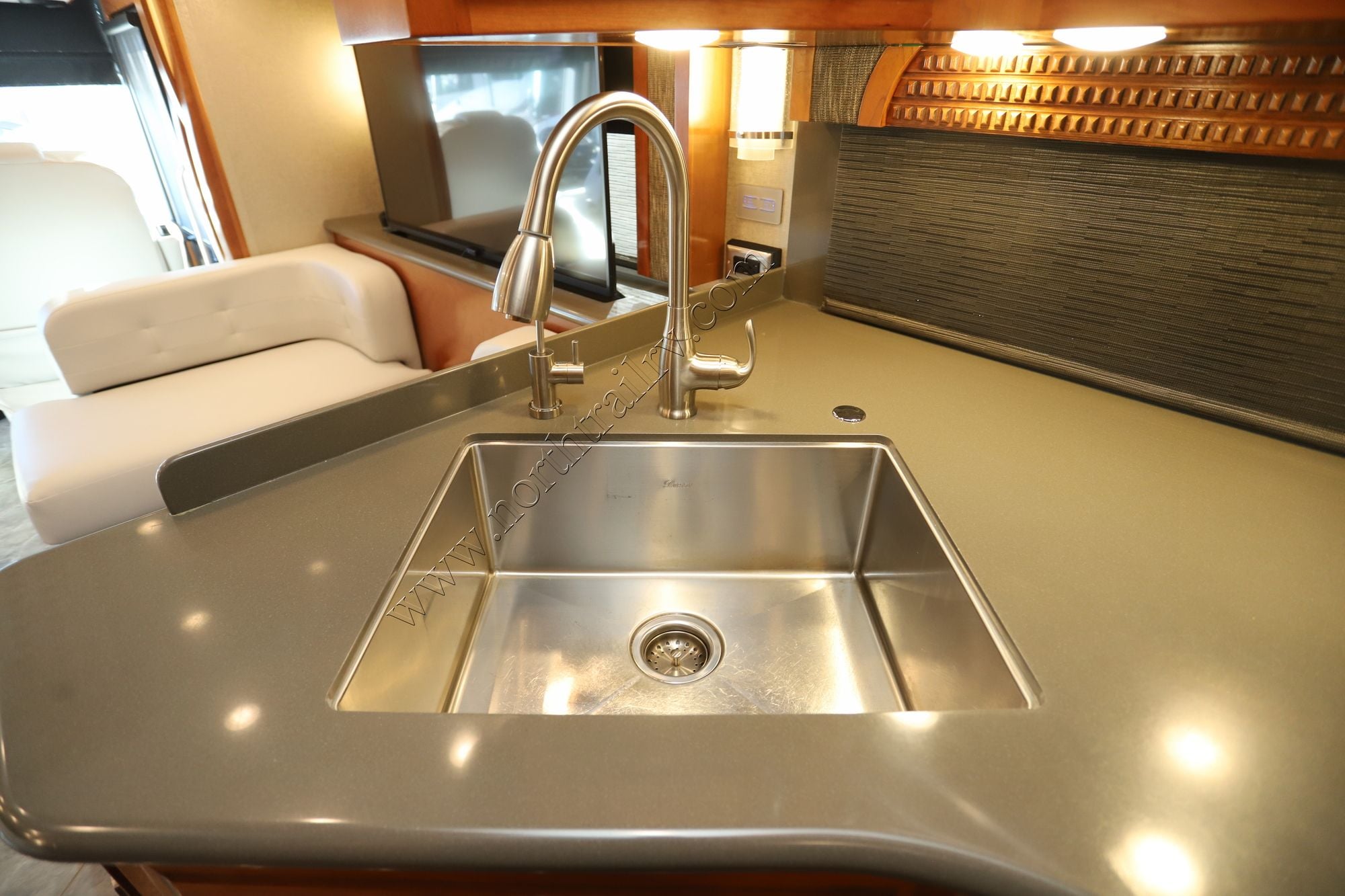 Used 2019 Newmar New Aire 3343 Class A  For Sale